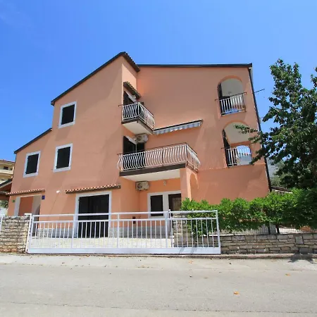 Apartment House Bruno