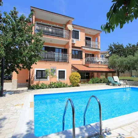 Apartment House Bruno Pula